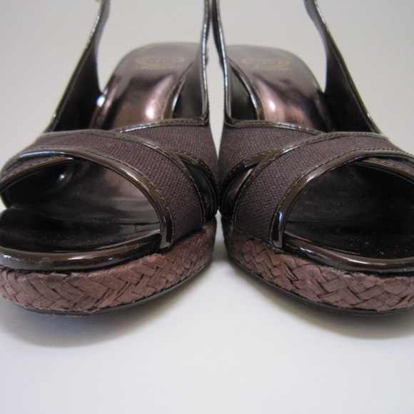 3/$27 Circa Joan & David Slingback Wedge Sandals - Picture 4 of 8